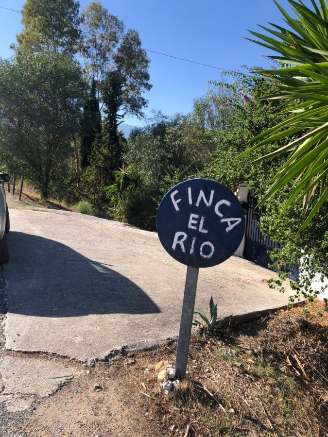Finca El Rio, The Studio Self Catering With Pool And Hydrotherapy Jacuzzi Set In Beautiful Gardens, Guaro Exterior foto